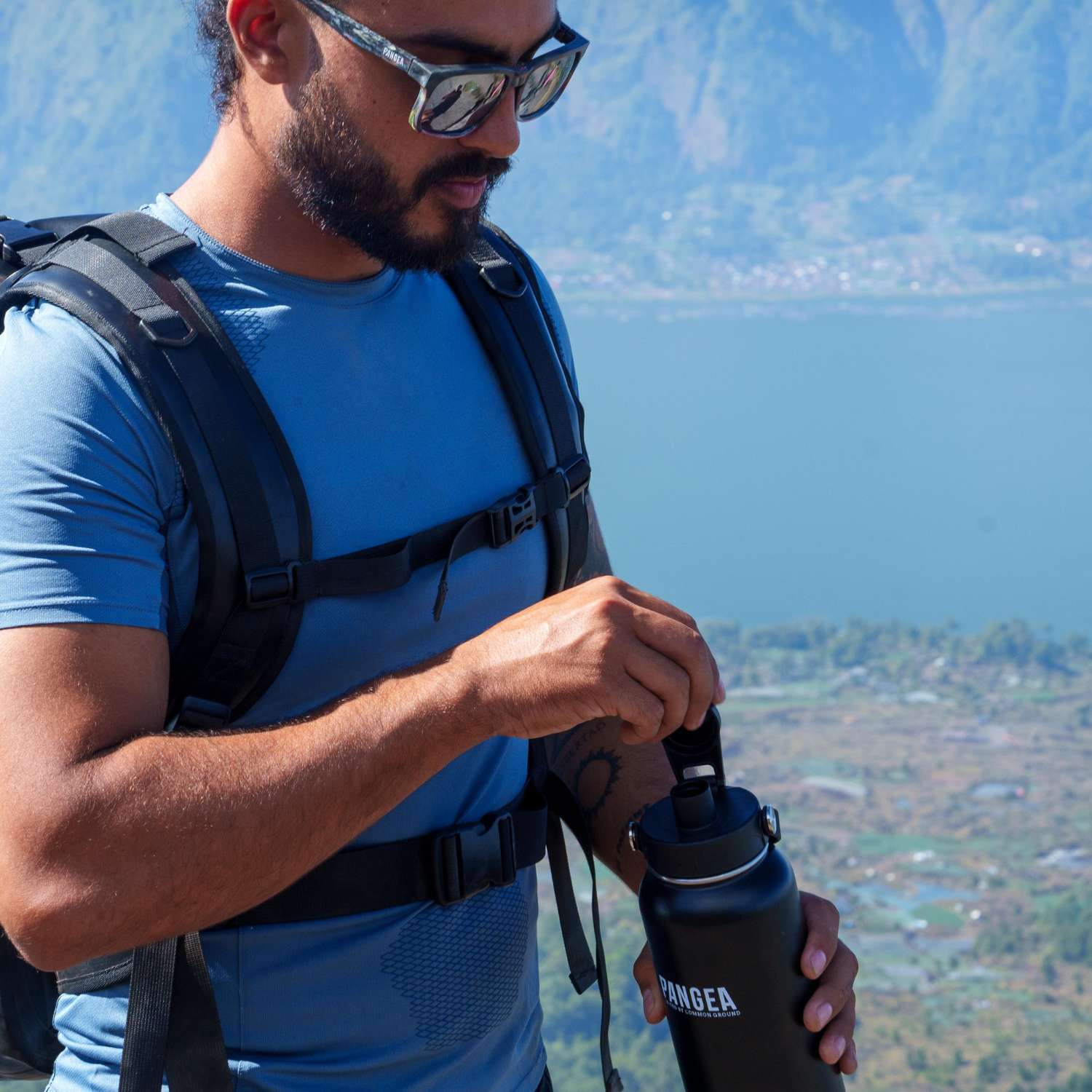 Adventure Flask (32oz/1L) Pangea